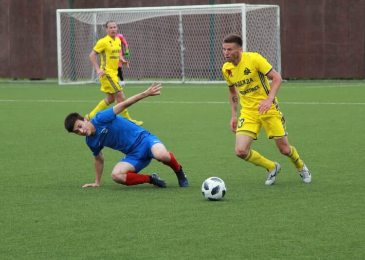 Результаты Первой лиги области в западе по футболу 2013