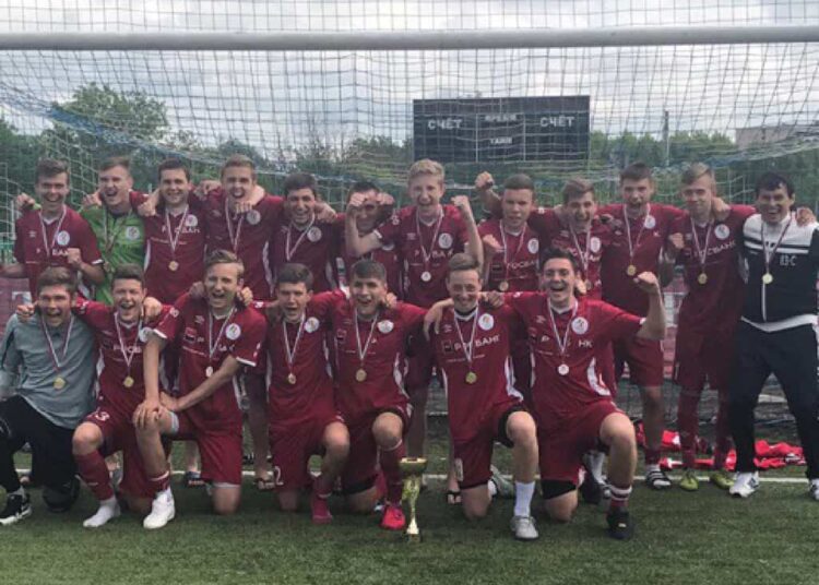 Первенство спортшкол Юг юноши 17 лет 2000 г сезон 2017 год Футбол ЮФОСКФО Юноши ЮФО СКФО 2017 2018 сезона 2000 год рождения футбол