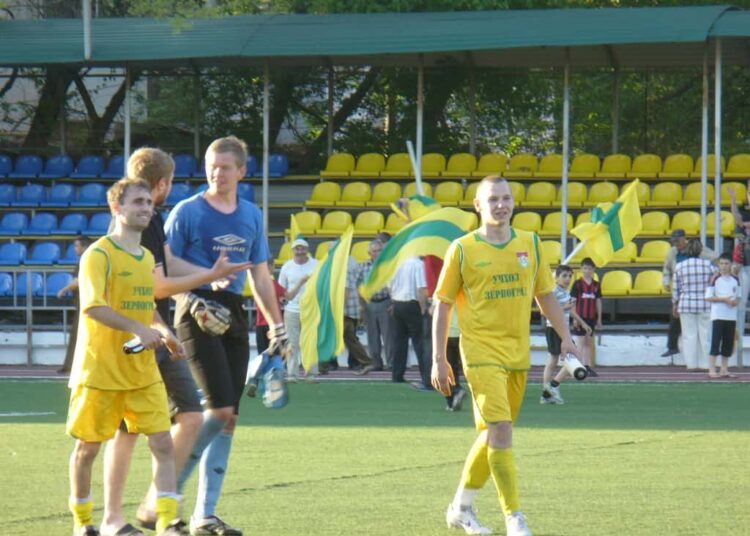 ФК УчхозЗерновое победил в Востоке 1й лиги РО 2015 года Восток Футбол ЮФОСКФО Группа Восток 1 й лиги Ростовской области по футболу 2015 году