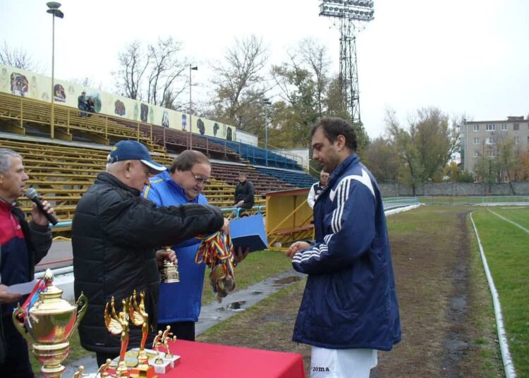 Первенство Ростовской обл ветераны 35 лет в 2016 году Футбол ЮФОСКФО Ветераны 35+ Ростовская область 2016 год итоги футбола