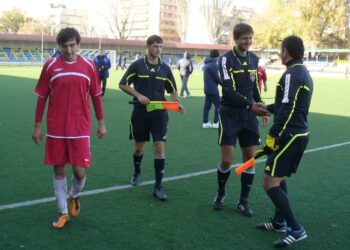 Положение команд ЛФЛ ЮФО 2004 год