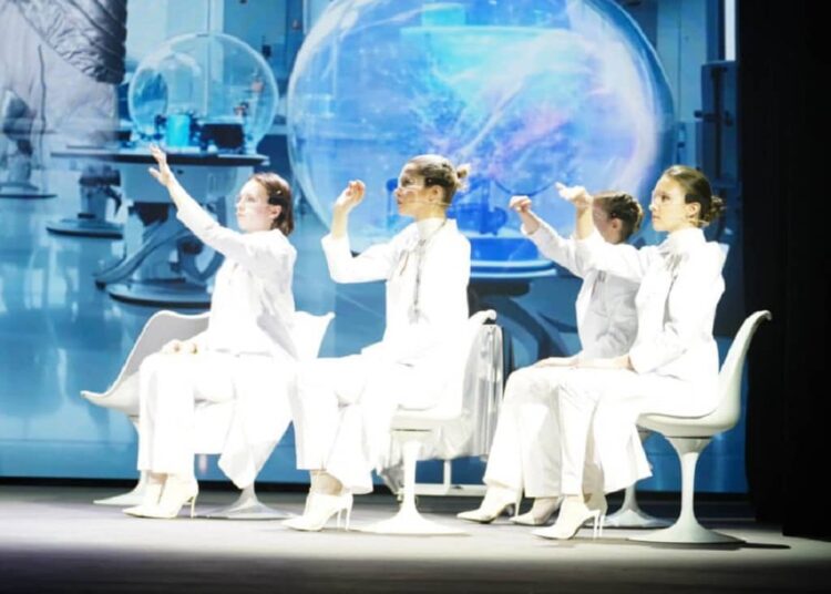 Премьера спектакля Пути в театре На Плющихе Футбол ЮФОСКФО О чем спектакль Пути театра На Плющихе