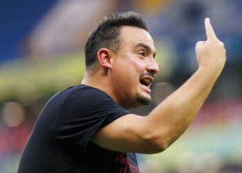 Я - сумасшедший, Альба назвал игру хорошей при счёте 1:4