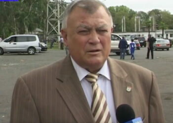 Эдуард Лакомов, президент Союза федераций футбола ЮФО, 2005 год