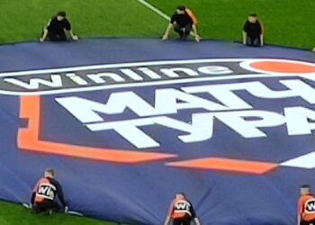 Как делать ставки в конторе на футбольный матч